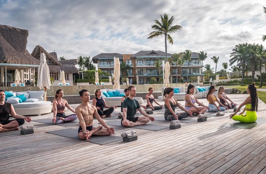 Travel in 2022: The Year That Wellness Gets Outside